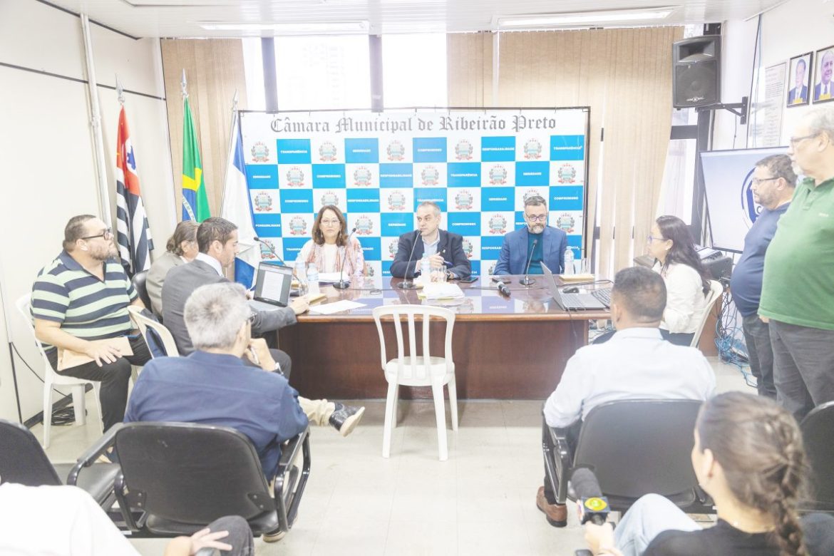 Justiça mantém rito  no caso ‘rachadinha’